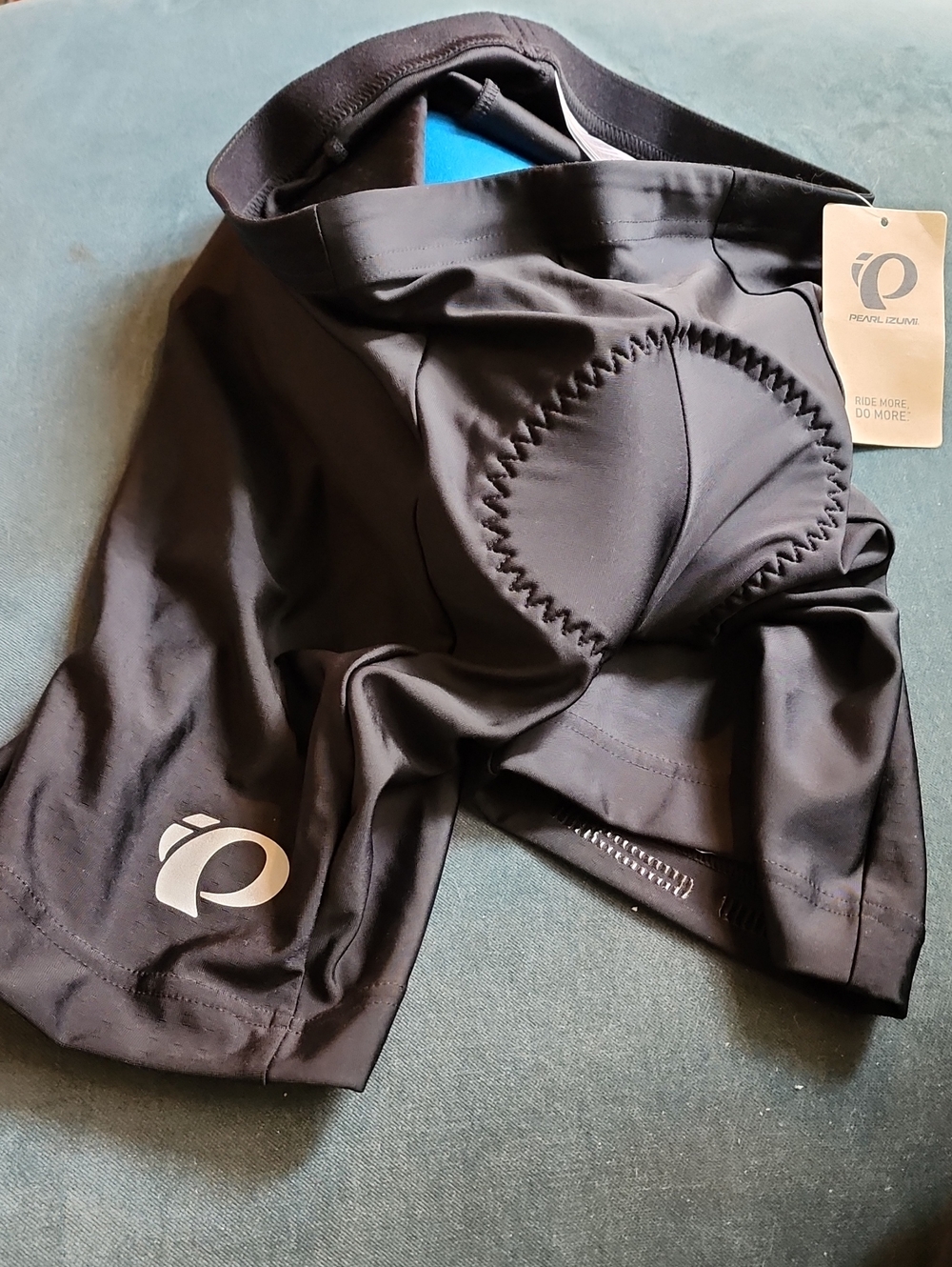 Pearl Izumi Black Men's Cycling Bike Shorts with Reflective Logo. Size M